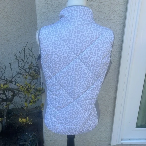 XDS By Daily Sports Animal Print Golf Vest Women's Size M - Picture 7 of 10